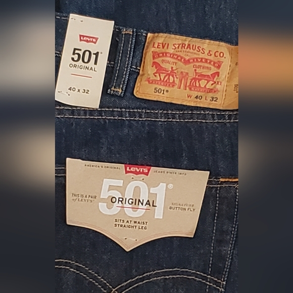 LEVIS - Picture 2 of 2